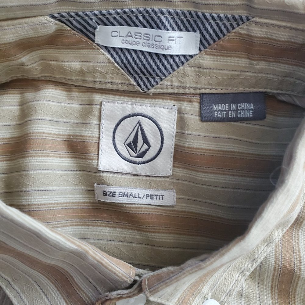 Shirt - Picture 2 of 3